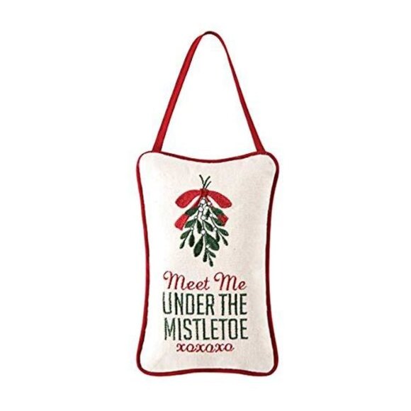 💕 3/$25 💕🎄NWT C&F Embroidered Mistletoe Mini Doorknob Pillow - Picture 1 of 5